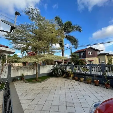 Spacious Home In Kuala Terengganu Exterior photo